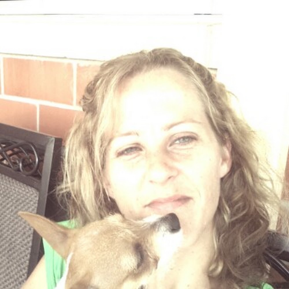 Meet your Posher, Joni